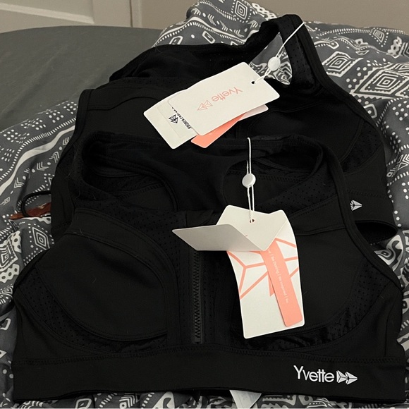 NWT Yvette Black Sports Bra for running & workouts. - Picture 6 of 6